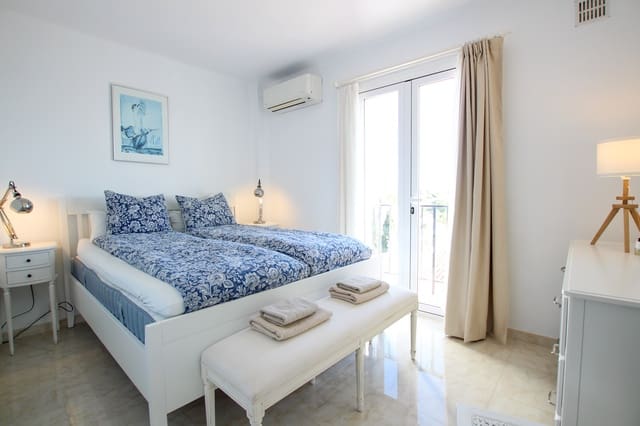 2 Zimmer Apartment zu verkaufen in Burriana, Nerja mit Pool - 425.000 € (Ref: 10045316)