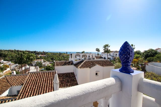 2 Zimmer Apartment zu verkaufen in Burriana, Nerja mit Pool - 425.000 € (Ref: 10045316)