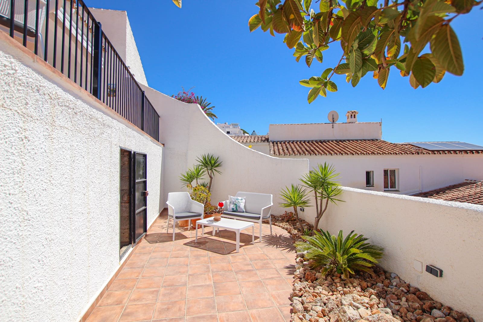 2 Zimmer Haus zu verkaufen in Nerja mit Pool - 549.000 € (Ref: 10060346)