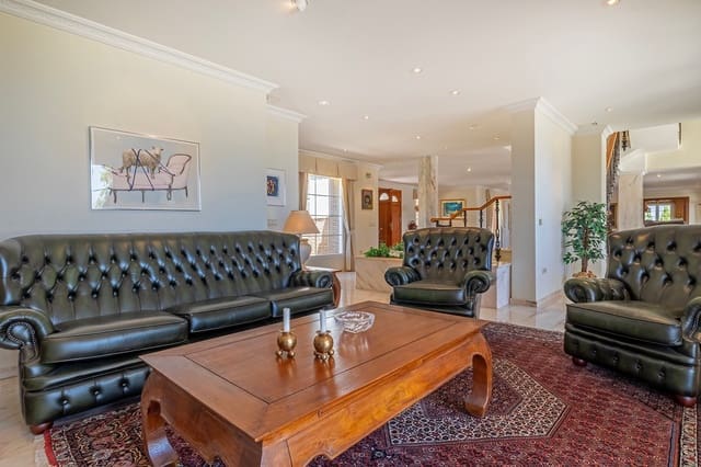 5 soverom Finca/Herregård til salgs i Nerja med svømmebasseng garasje - € 3 800 000 (Ref: 10062298)