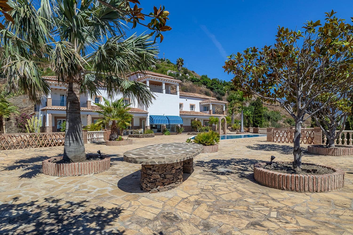 5 soverom Finca/Herregård til salgs i Nerja med svømmebasseng garasje - € 3 800 000 (Ref: 10062298)
