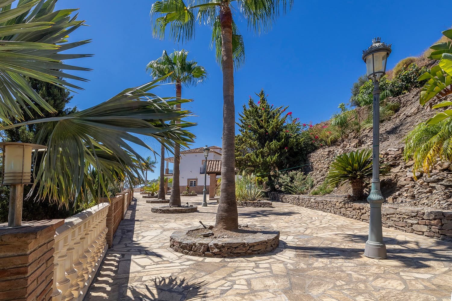 5 soverom Finca/Herregård til salgs i Nerja med svømmebasseng garasje - € 3 800 000 (Ref: 10062298)