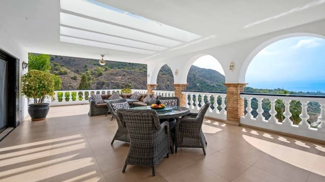 3 chambre Villa/Maison à vendre à Frigiliana avec piscine garage - 1 395 000 € (Ref: 10082182)