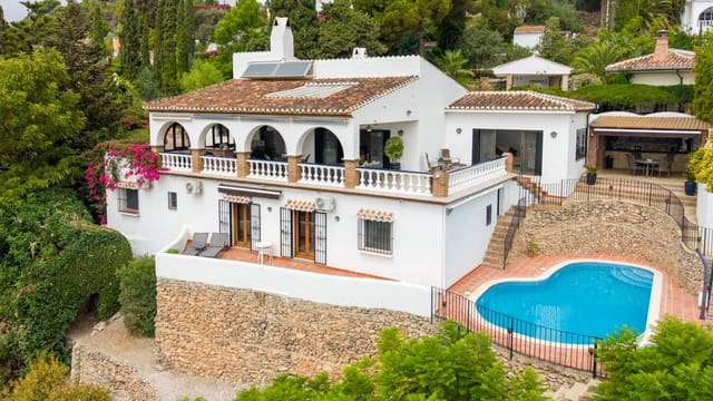 3 chambre Villa/Maison à vendre à Frigiliana avec piscine garage - 1 395 000 € (Ref: 10082182)