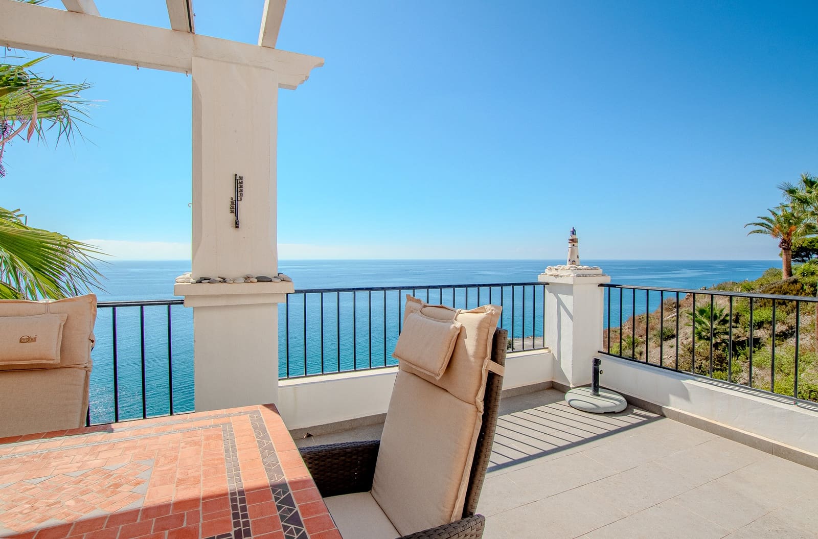 2 bedroom Semi-detached Villa for sale in Nerja with pool - € 470,000 (Ref: 10159819)