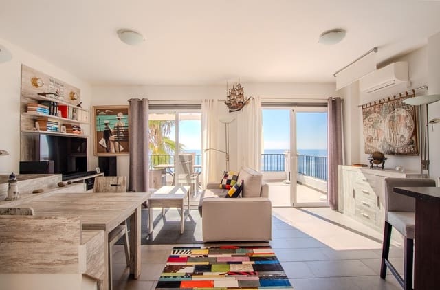 Pareado de 2 habitaciones en Nerja en venta con piscina - 470.000 € (Ref: 10159819)