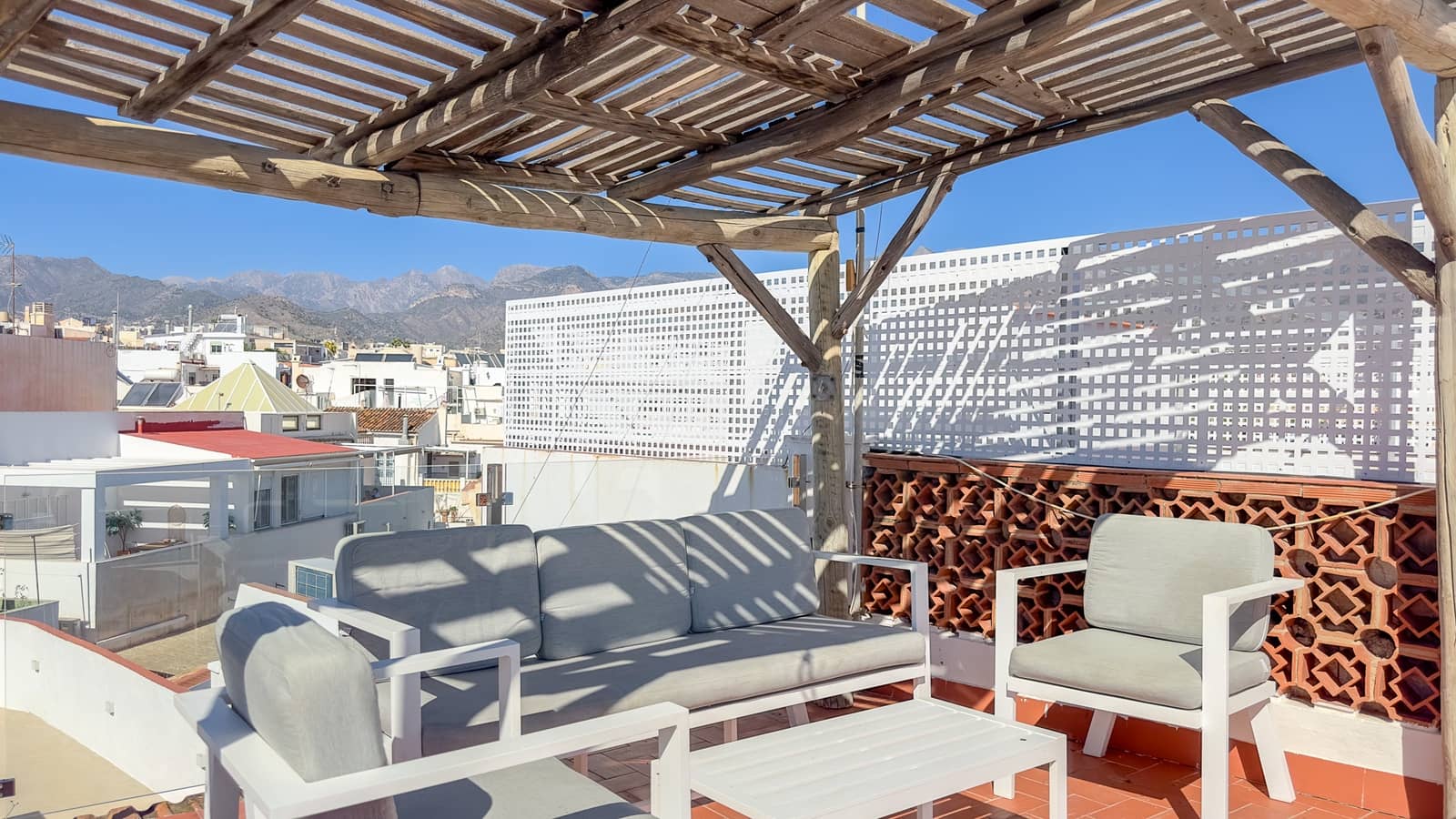 5 bedroom Townhouse for sale in Nerja - € 1,200,000 (Ref: 8657547)