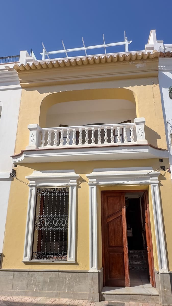 5 bedroom Townhouse for sale in Nerja - € 1,200,000 (Ref: 8657547)