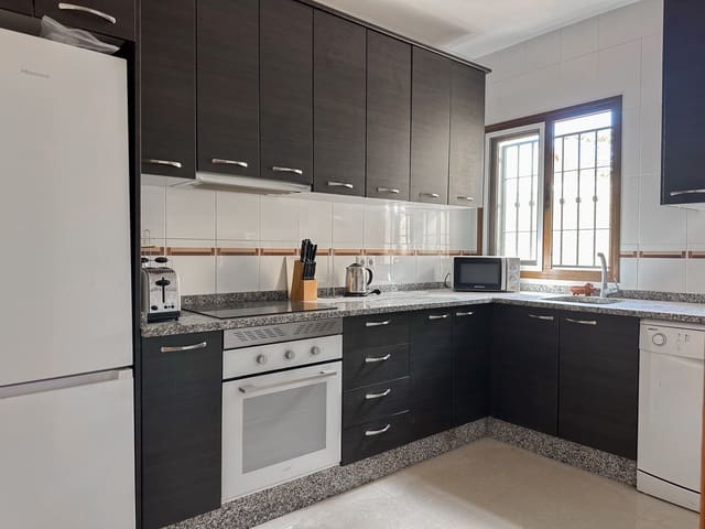 3 soveværelse Byhus til salg i Burriana, Nerja med swimmingpool garage - € 440.000 (Ref: 8799120)