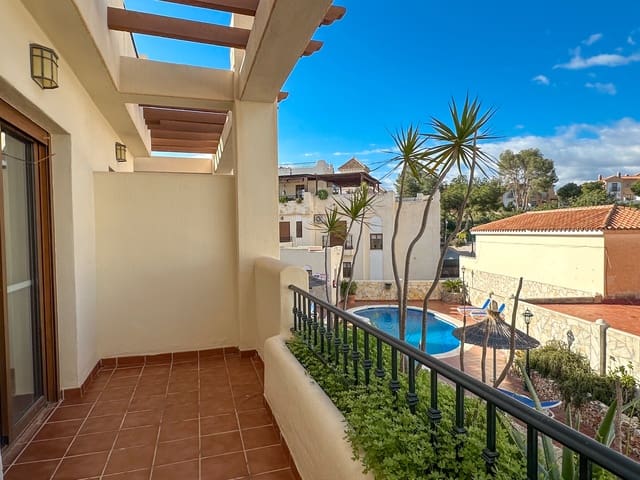 3 soveværelse Byhus til salg i Burriana, Nerja med swimmingpool garage - € 440.000 (Ref: 8799120)