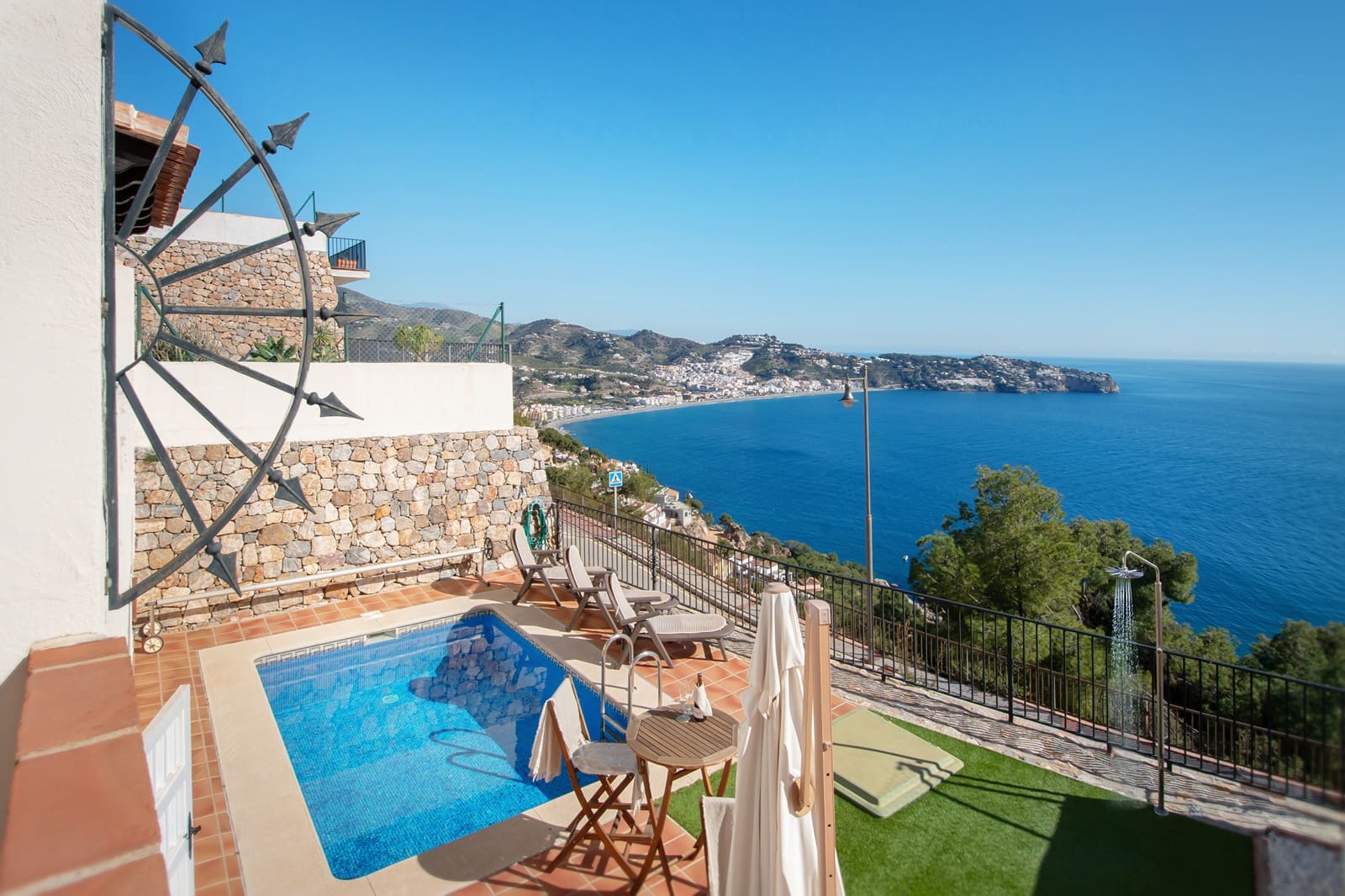 4 bedroom Terraced Villa for sale in La Herradura with pool garage - € 925,000 (Ref: 8895342)