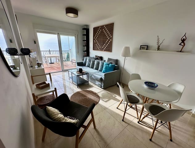 2 sovrum Semi-fristående Villa till salu i Nerja med pool garage - 395 000 € (Ref: 9209240)