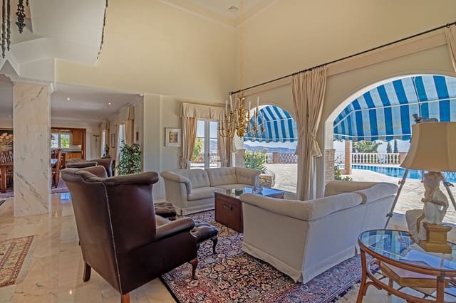 4 sovrum Finca/Hus på landet till salu i Nerja med pool garage - 3 800 000 € (Ref: 9220266)