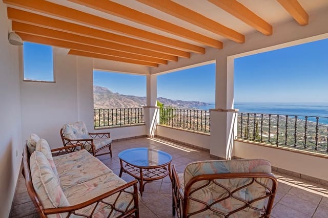 4 sovrum Finca/Hus på landet till salu i Nerja med pool garage - 3 800 000 € (Ref: 9220266)