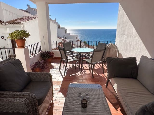 1 sovrum Lägenhet till salu i Nerja med pool garage - 335 000 € (Ref: 9362706)