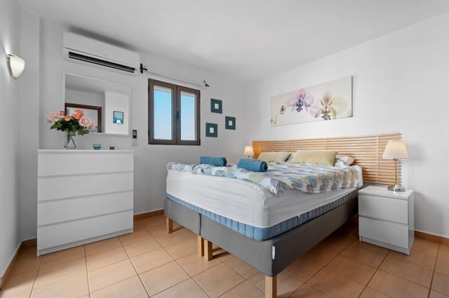 2 sovrum Lägenhet till salu i Nerja med pool - 449 000 € (Ref: 9506541)