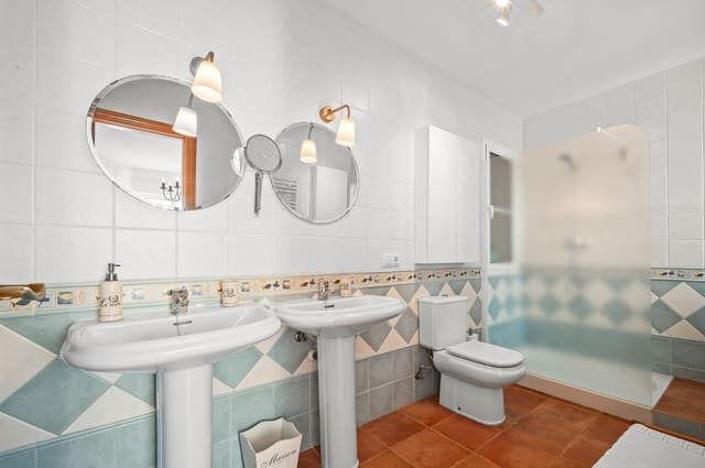 6 sovrum Villa till salu i Frigiliana med pool garage - 1 150 000 € (Ref: 9510159)