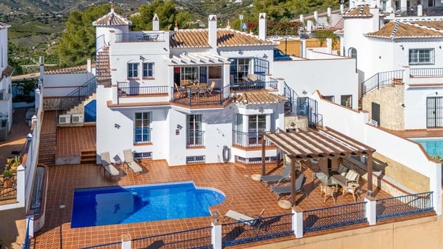 6 sovrum Villa till salu i Frigiliana med pool garage - 1 150 000 € (Ref: 9510159)