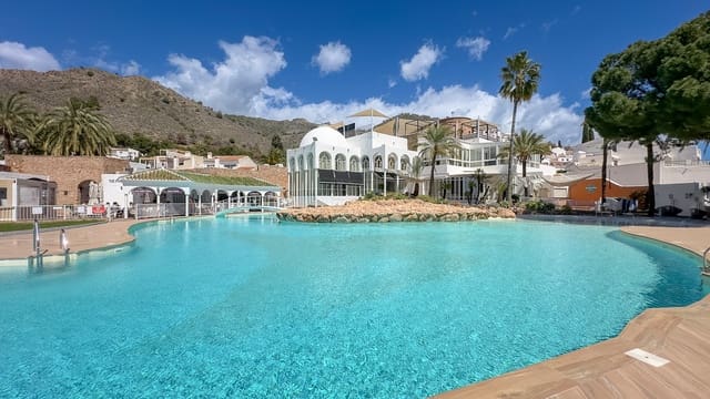 2 makuuhuone Omakotitalo myytävänä paikassa Capistrano, Nerja mukana uima-altaan - 275 000 € (Ref: 9513419)