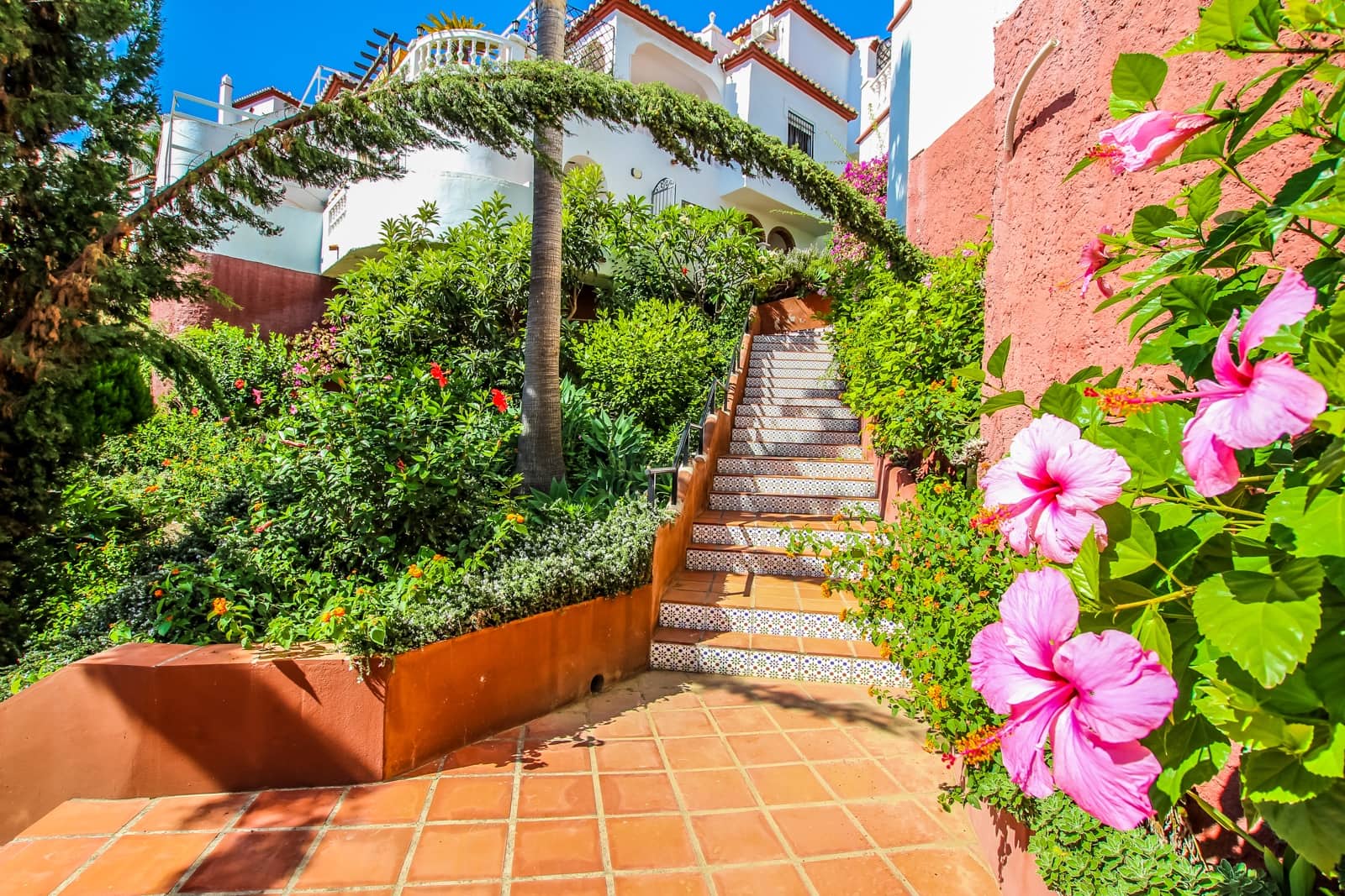 2 Zimmer Haus zu verkaufen in Torrox mit Pool Garage - 395.000 € (Ref: 9549928)