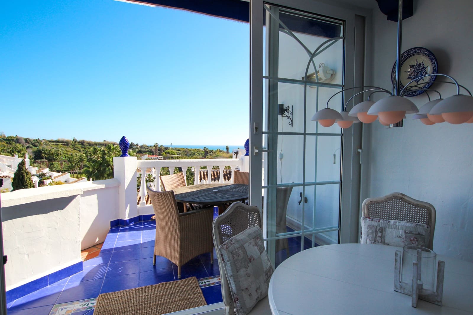 2 sovrum Lägenhet till salu i Nerja med pool - 449 000 € (Ref: 9598142)