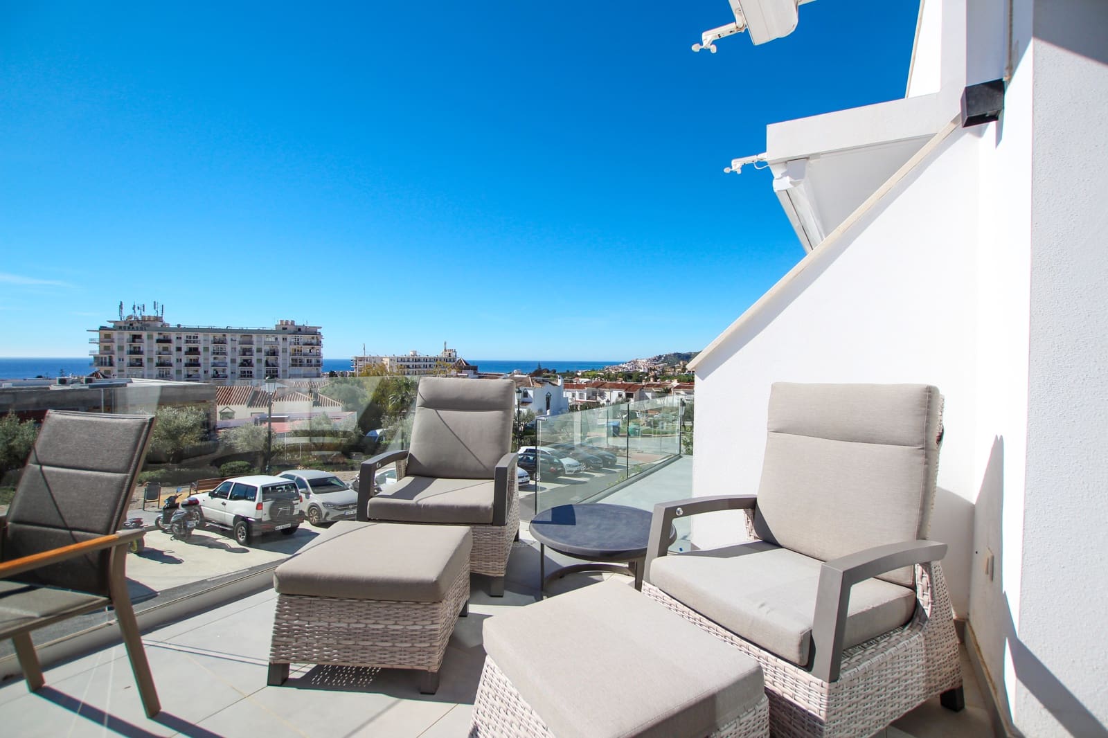 2 soverom Hus til salgs i Nerja med svømmebasseng garasje - € 649 000 (Ref: 9606318)