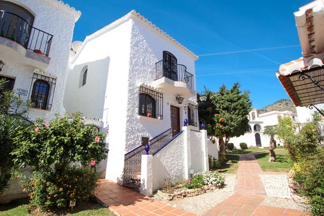 2 Zimmer Villa zu verkaufen in Nerja mit Pool - 475.000 € (Ref: 9635043)