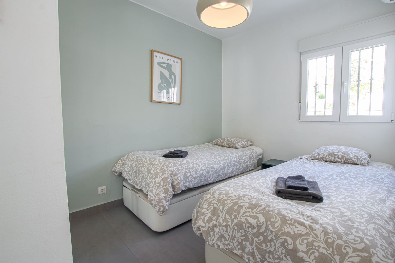2 makuuhuone Huoneisto myytävänä paikassa Nerja mukana uima-altaan - 345 000 € (Ref: 9778973)