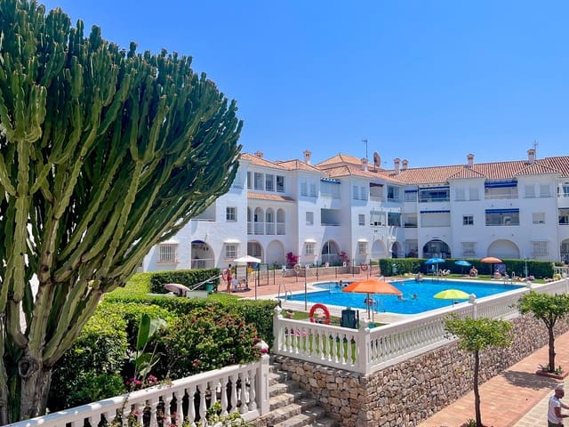 2 Zimmer Apartment zu verkaufen in Nerja mit Pool - 419.000 € (Ref: 9809759)