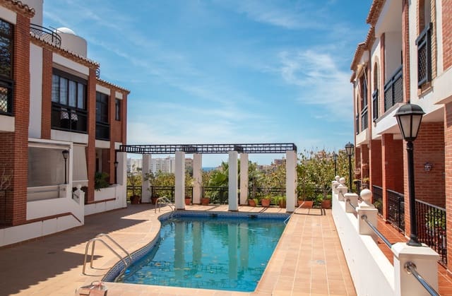3 sovrum Lägenhet till salu i Almuñécar med pool garage - 395 000 € (Ref: 9823116)