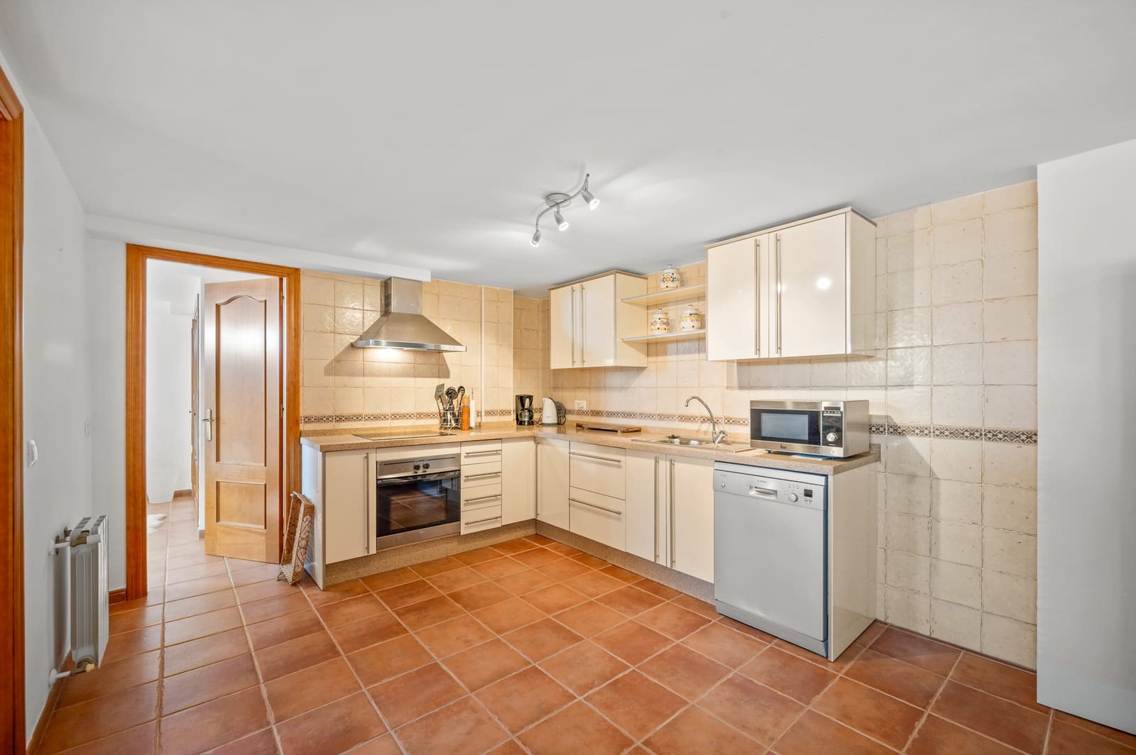 6 soveværelse Villa til salg i Nerja med swimmingpool garage - € 1.150.000 (Ref: 9829561)