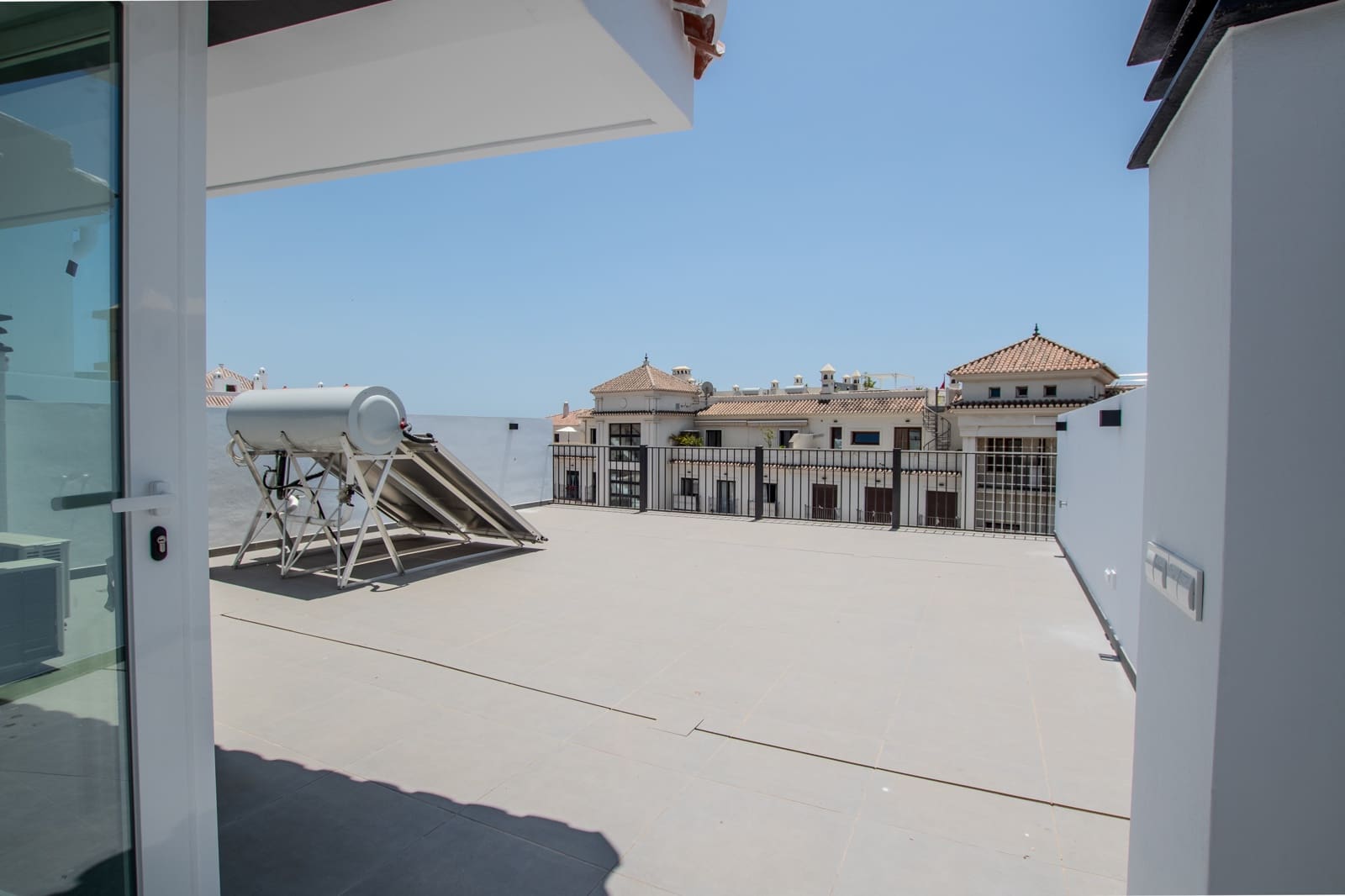 Casa de 5 habitaciones en Nerja en venta con piscina - 1.900.000 € (Ref: 9999116)