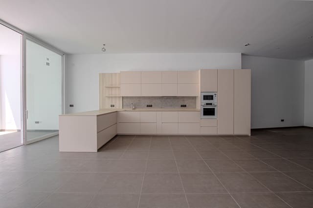 Casa de 5 habitaciones en Centro, Nerja en venta con piscina - 1.900.000 € (Ref: 9999116)