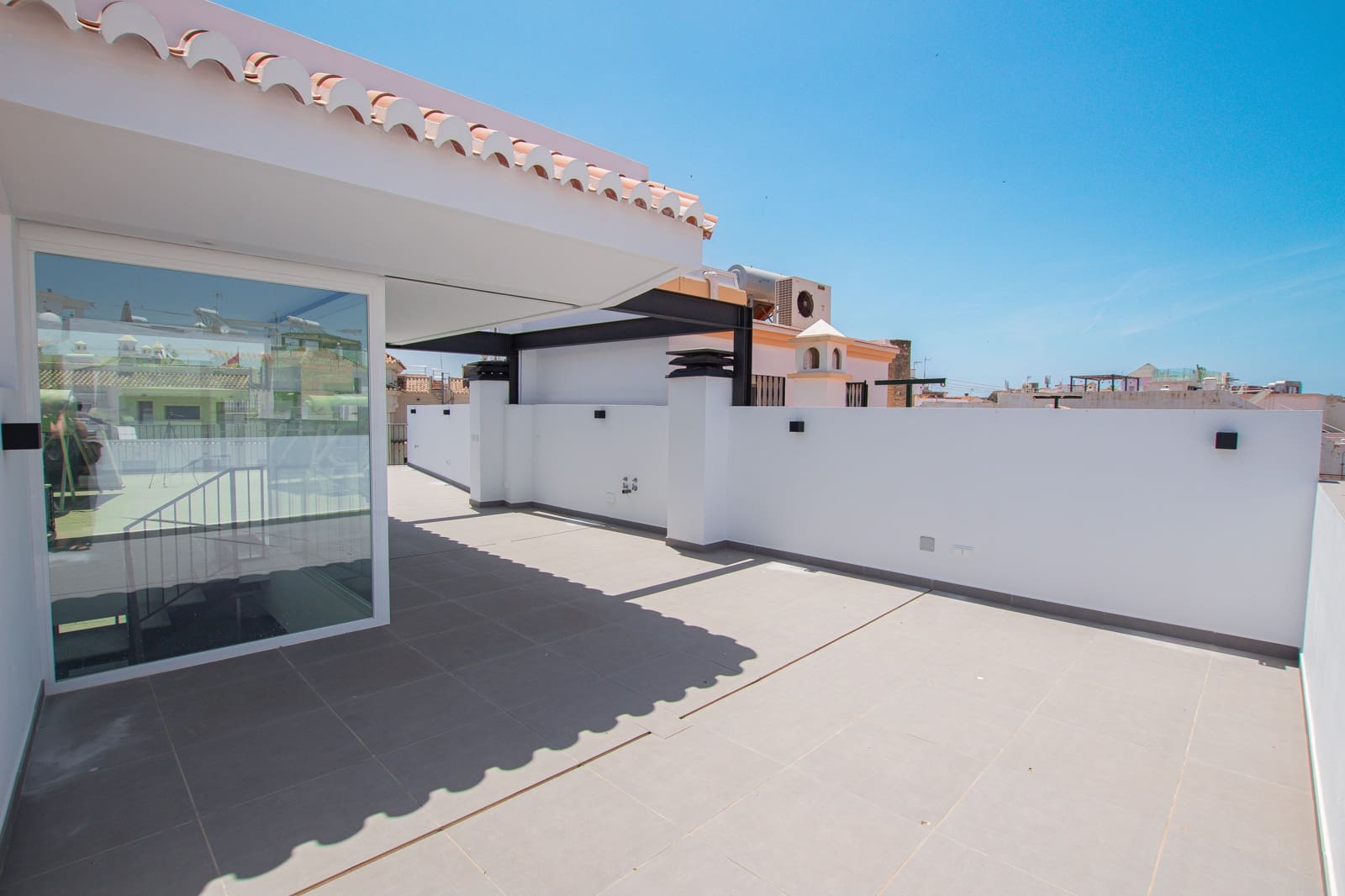 Casa de 5 habitaciones en Nerja en venta con piscina - 1.900.000 € (Ref: 9999116)