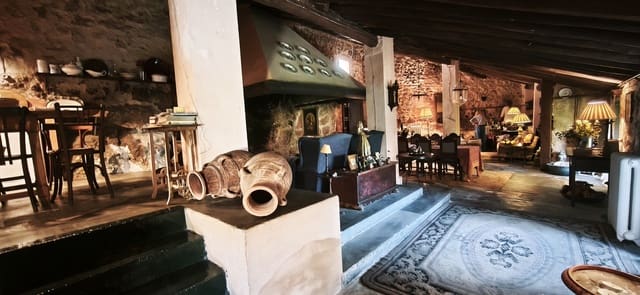 5 bedroom Finca/Country House for sale in Bea - € 245,000 (Ref: 10150540)