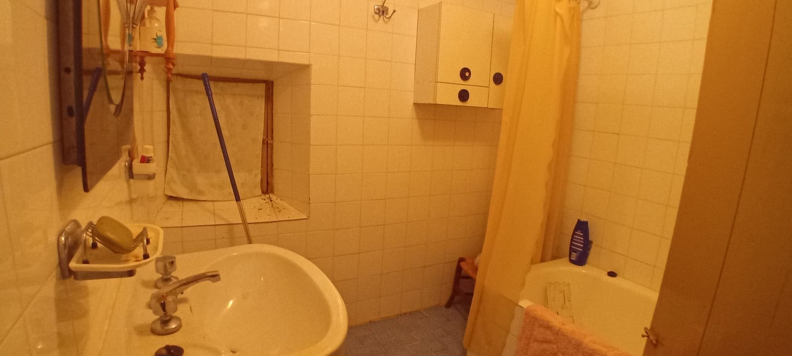 5 soveværelse Finca/Landehus til salg i Fuentes Calientes med garage - € 95.000 (Ref: 10150541)