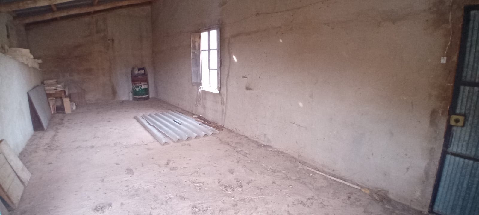 5 soveværelse Finca/Landehus til salg i Fuentes Calientes med garage - € 95.000 (Ref: 10150541)