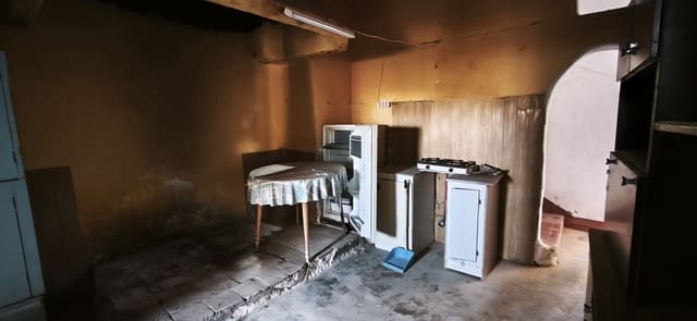 3 soveværelse Byhus til salg i Argente - € 25.000 (Ref: 10150542)