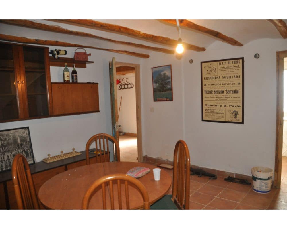 5 soveværelse Byhus til salg i Fuentes Calientes med garage - € 89.000 (Ref: 6461886)