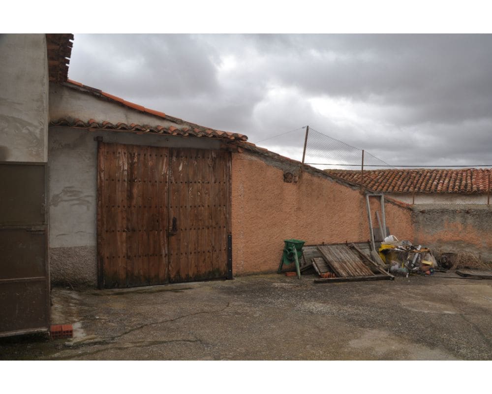 5 soveværelse Byhus til salg i Fuentes Calientes med garage - € 89.000 (Ref: 6461886)