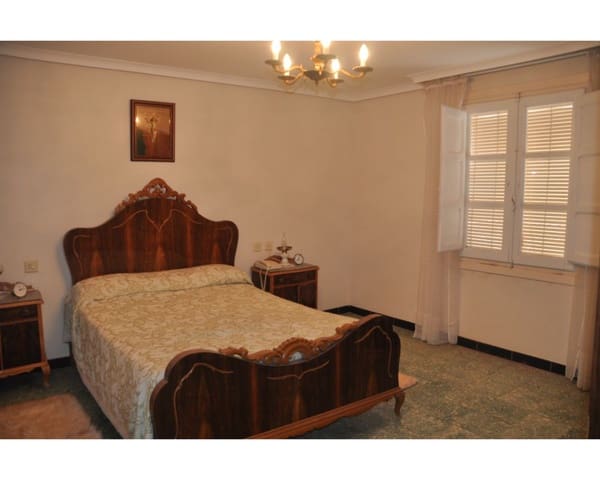 5 soverom Hus til salgs i Fuentes Calientes med garasje - € 89 000 (Ref: 6461886)