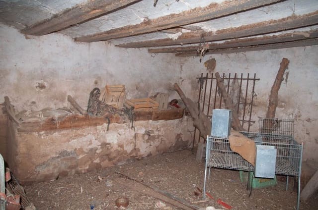 3 soveværelse Byhus til salg i Corbalán - € 29.000 (Ref: 6504421)