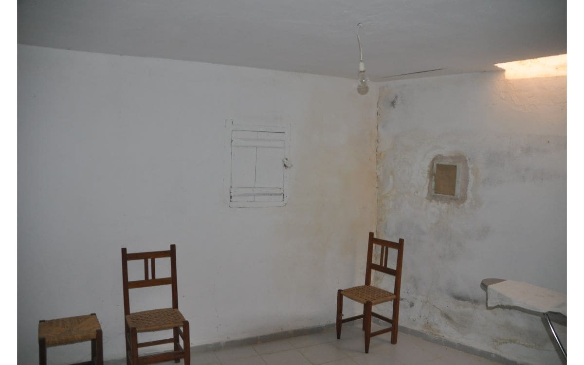 6 soveværelse Byhus til salg i Perales del Alfambra - € 53.000 (Ref: 6504422)