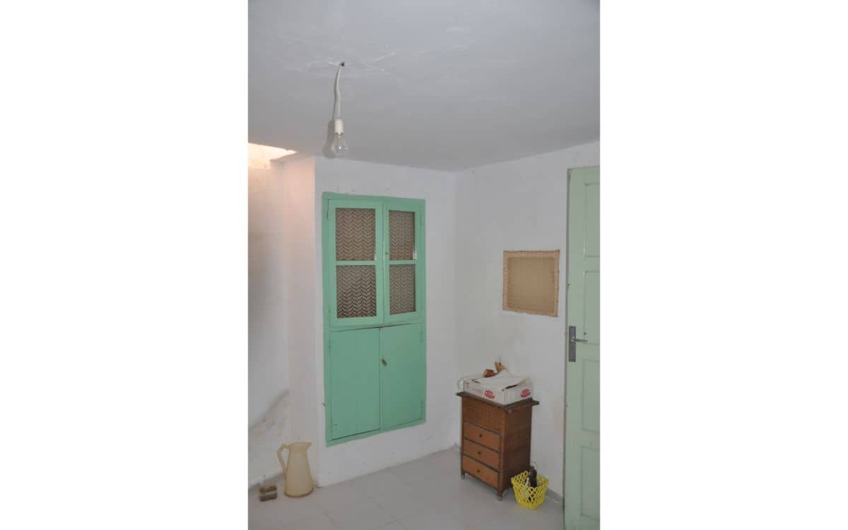 6 soveværelse Byhus til salg i Perales del Alfambra - € 53.000 (Ref: 6504422)