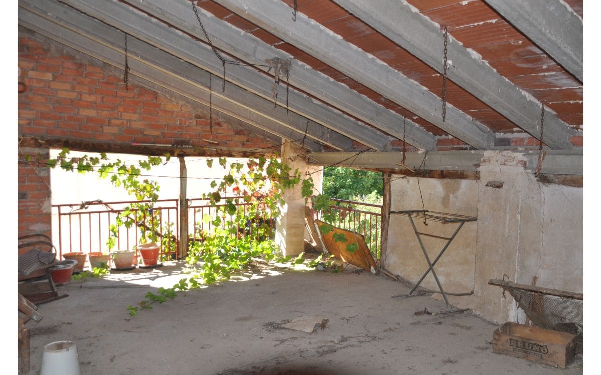 6 soveværelse Byhus til salg i Perales del Alfambra - € 53.000 (Ref: 6504422)