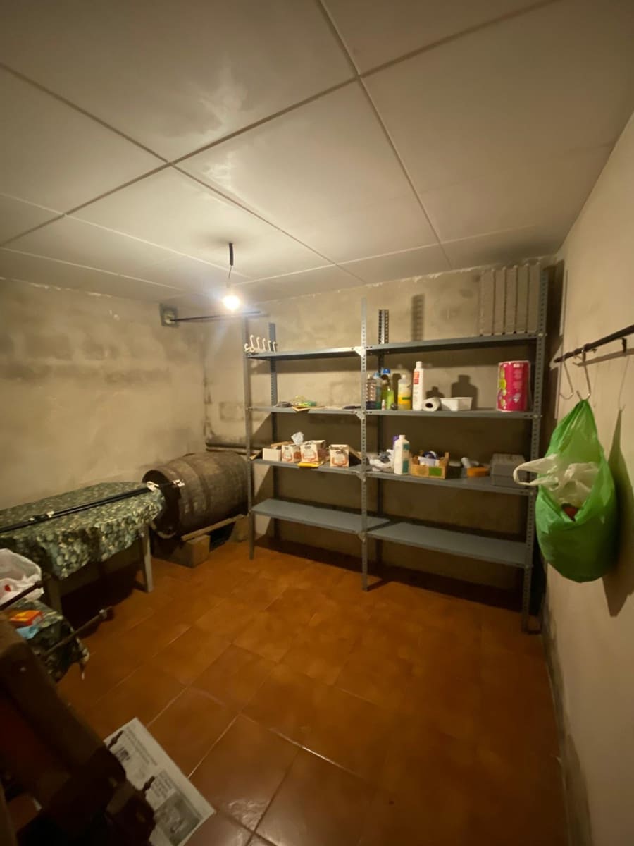 5 soveværelse Byhus til salg i Visiedo med garage - € 70.000 (Ref: 7411573)