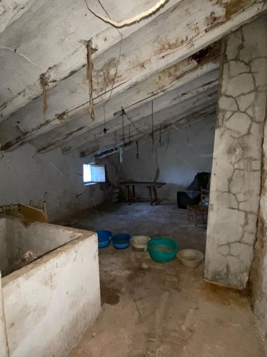 5 soveværelse Byhus til salg i Visiedo med garage - € 70.000 (Ref: 7411573)