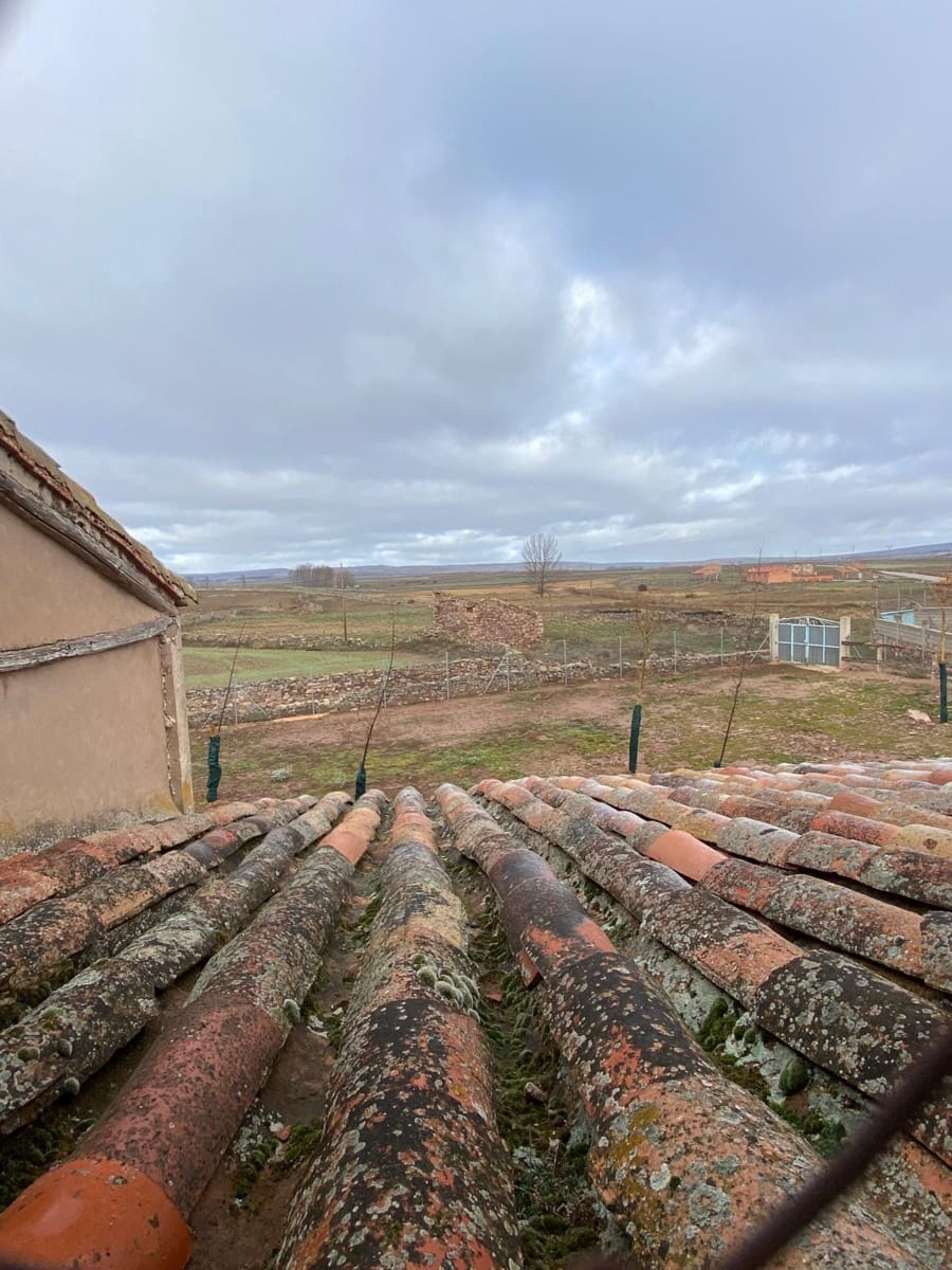 5 soveværelse Byhus til salg i Visiedo med garage - € 70.000 (Ref: 7411573)