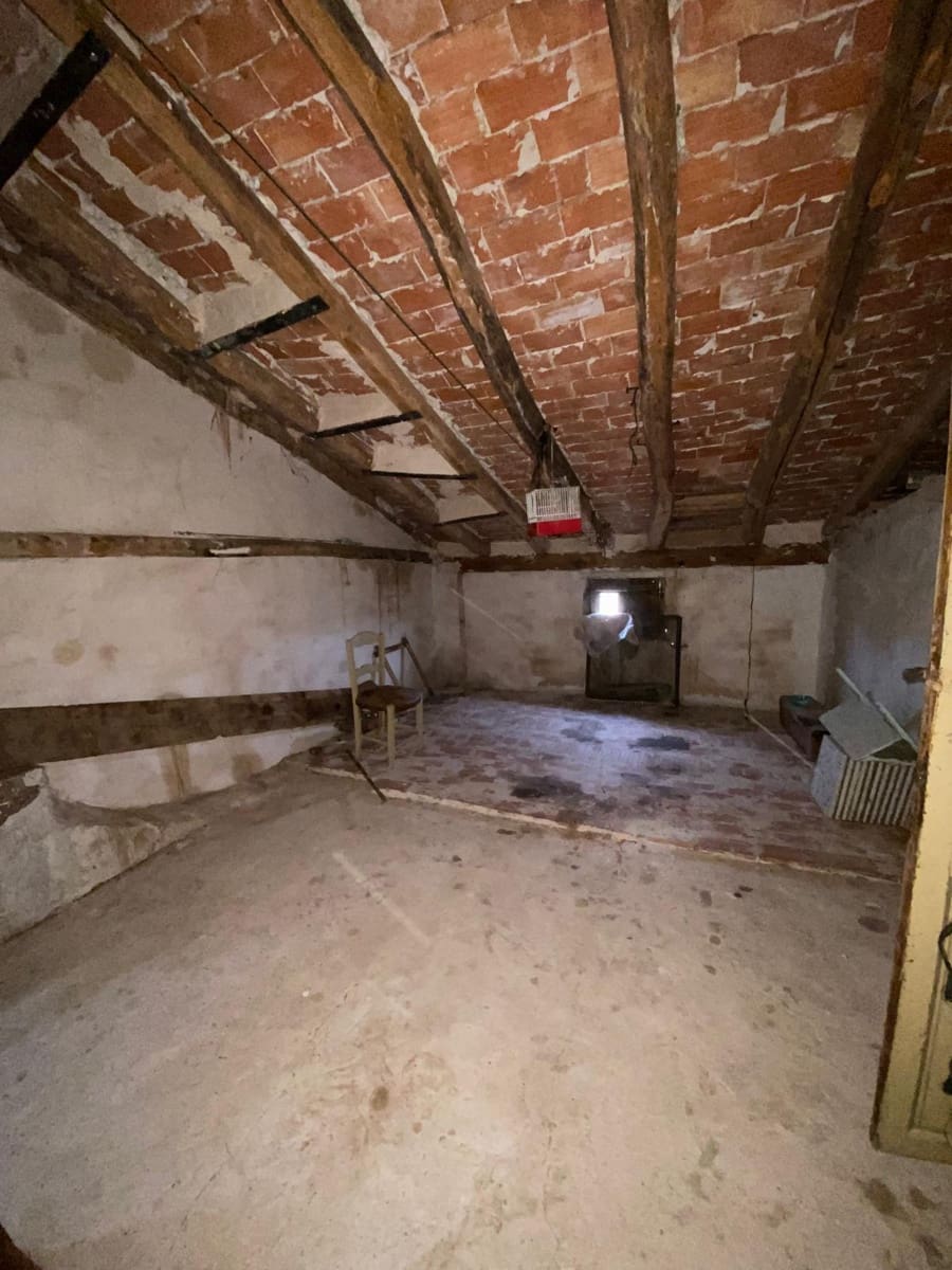 5 soveværelse Byhus til salg i Visiedo med garage - € 70.000 (Ref: 7411573)