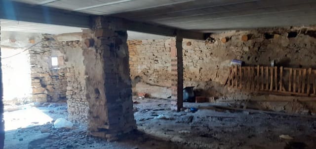 Finca/Herregård til salgs i Camarillas - € 30 000 (Ref: 7411583)